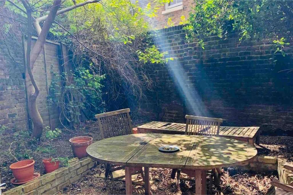 Beautiful 2 Bed/ 2 Bath Notting Hill Garden Flat Apartment Лондон Екстериор снимка