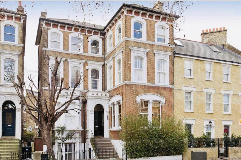 Beautiful 2 Bed/ 2 Bath Notting Hill Garden Flat Apartment Лондон Екстериор снимка
